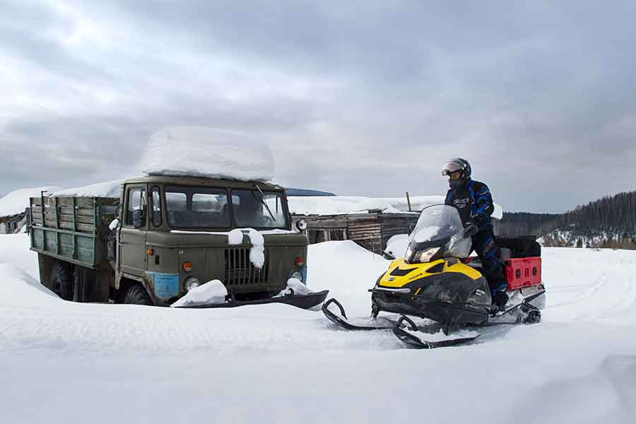 january 2008 snowmobile accident russia